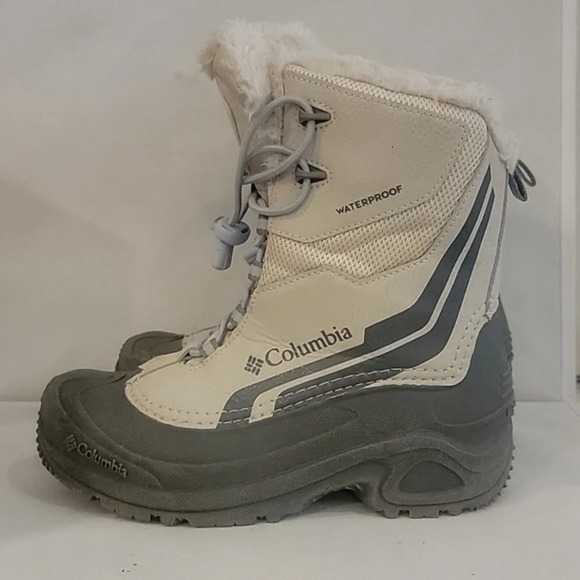 YOUTH COLUMBIA BUGABOOT PLUS IV OMNI HEAT SNOW BOOTS. ( sz 5) - Picture 4 of 7